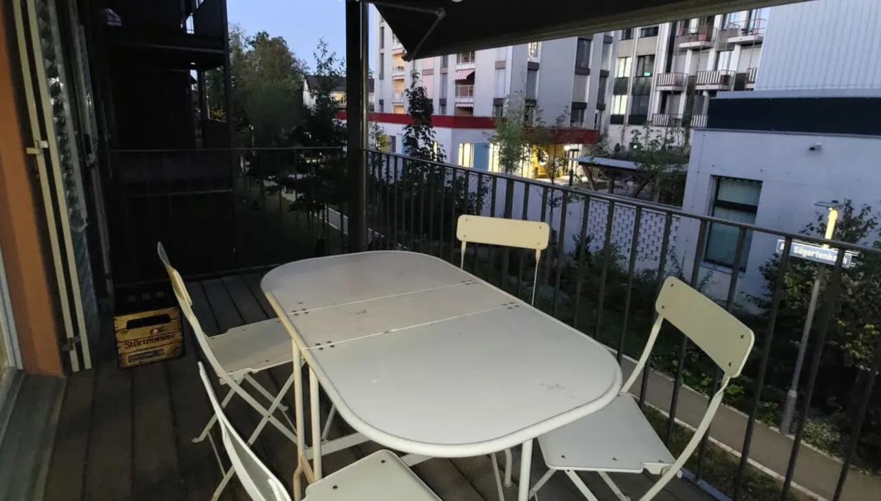 Cameră într-un apartament partajat de 2 persoane în Zürich-Affoltern – thumbnail 4