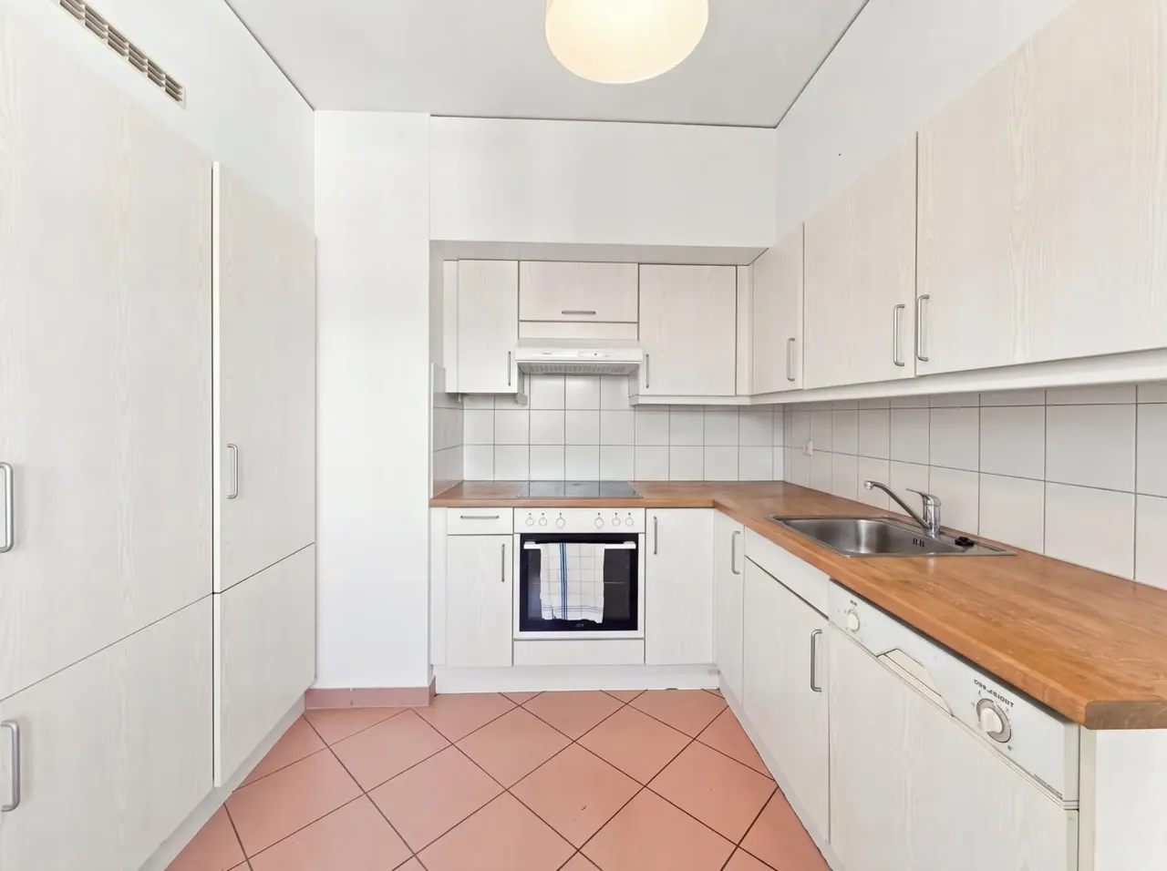 Duplex de 4 camere cu balcon la mansardă – thumbnail 6