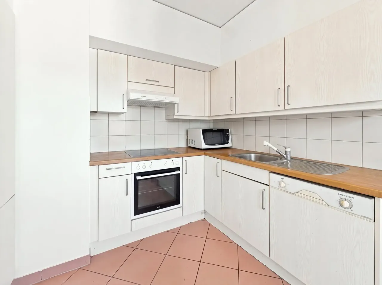 Duplex de 4 camere cu balcon la mansardă – thumbnail 7