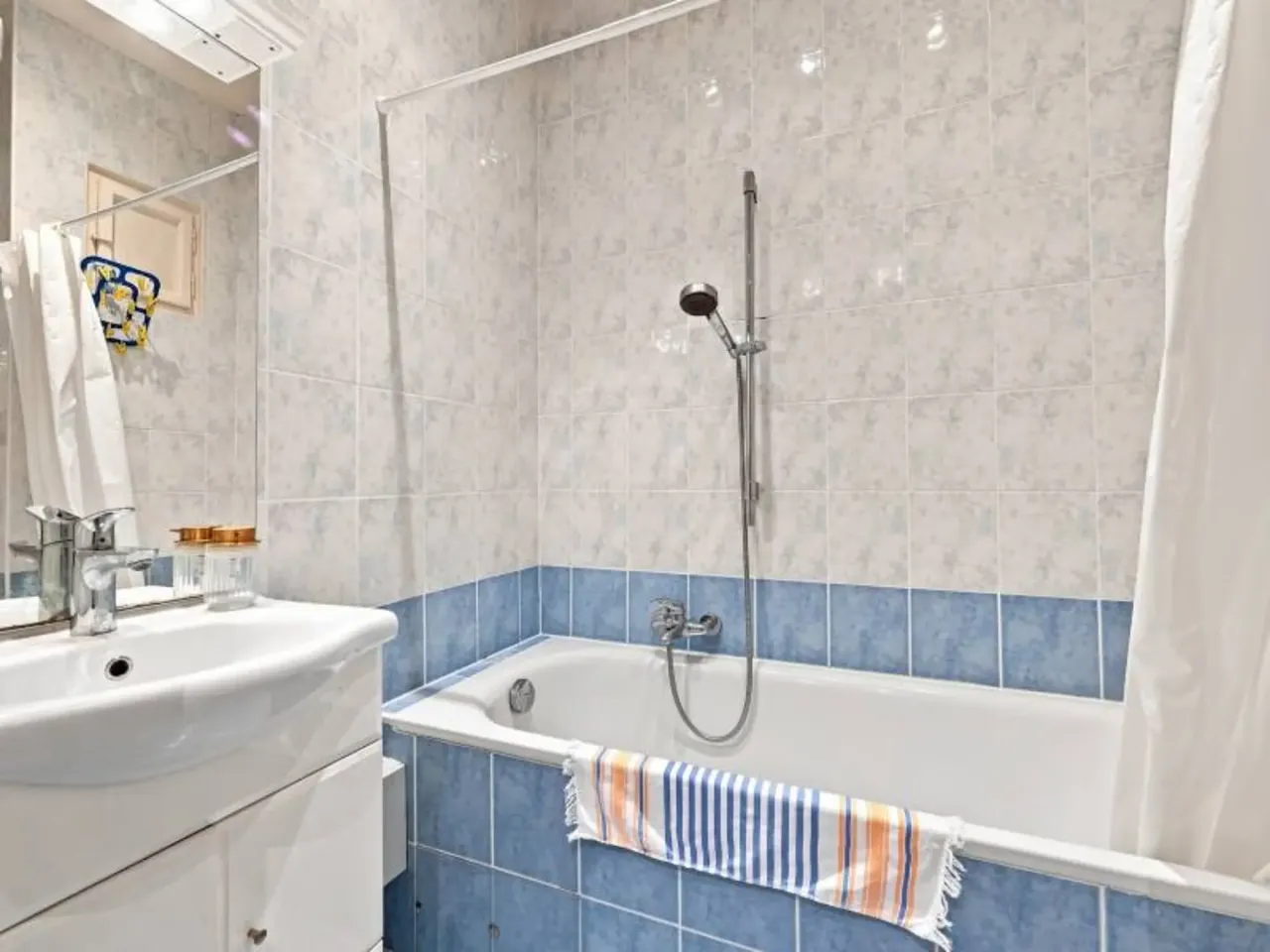Apartament confortabil 3 camere 50mp – thumbnail 7