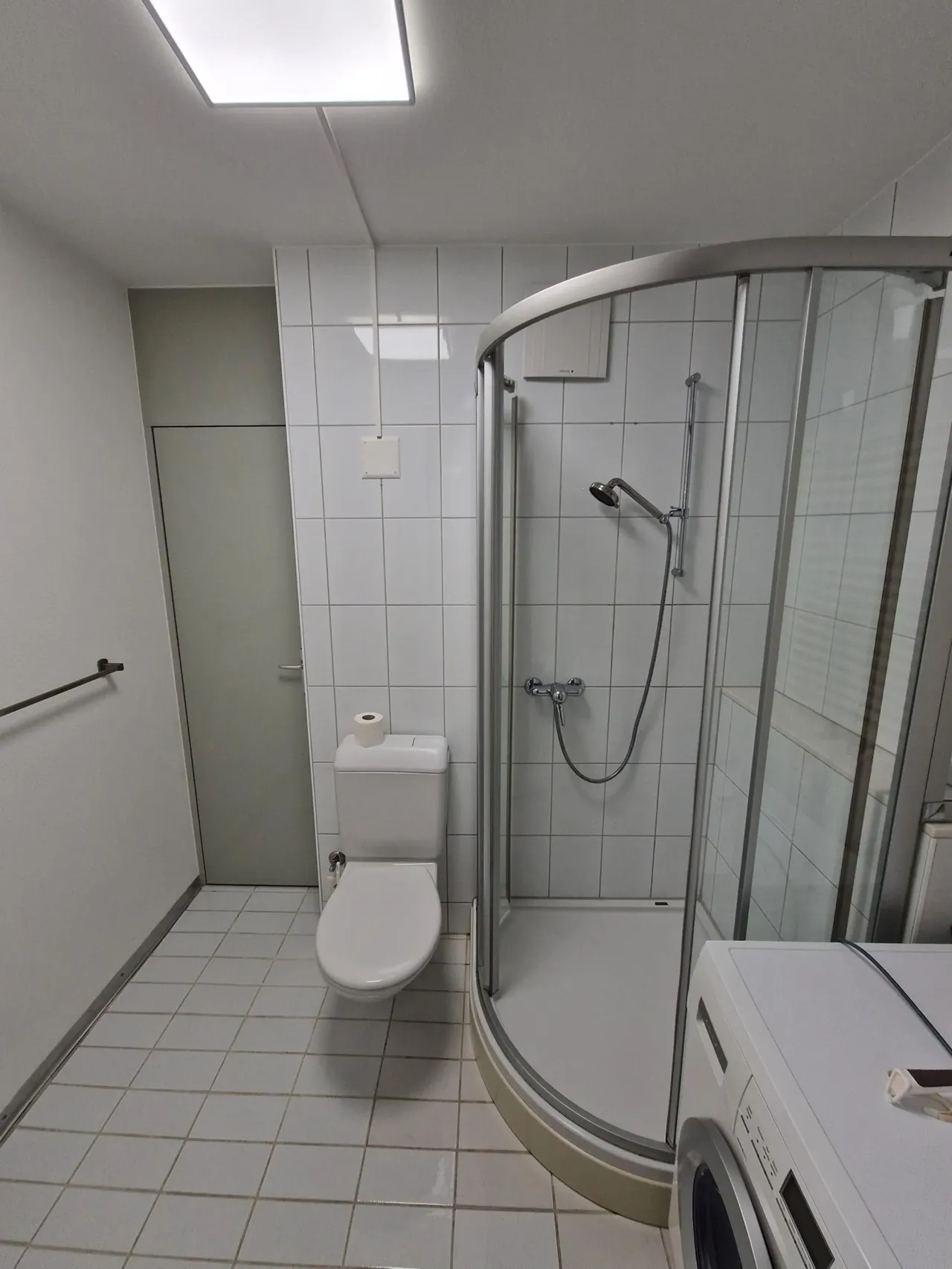 Cameră mobilată (cameră pentru muncitori / cameră de serviciu). Atenție, acesta nu este un apartament! – thumbnail 8