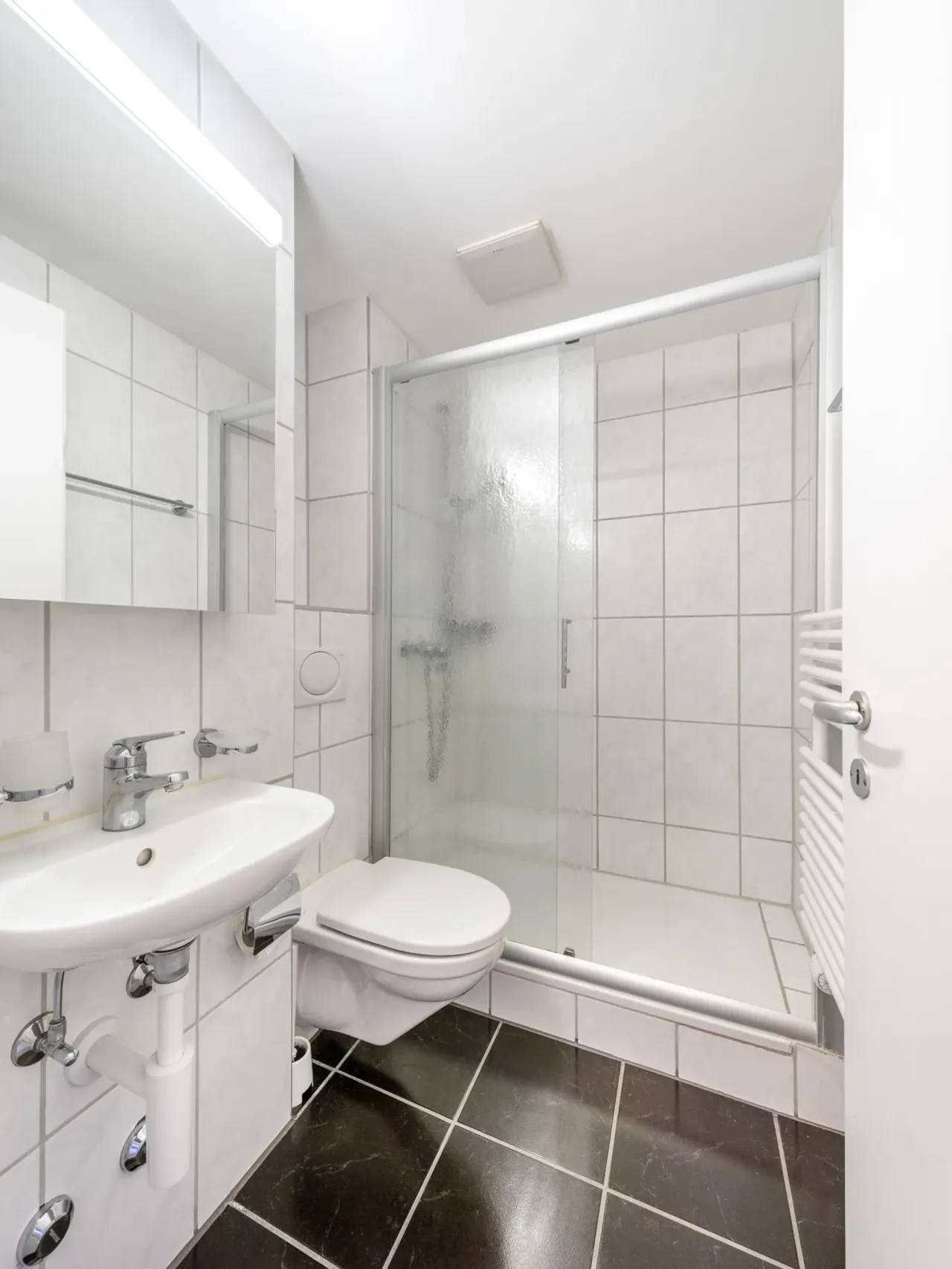 Apartament cochet confortabil și fermecător – thumbnail 4