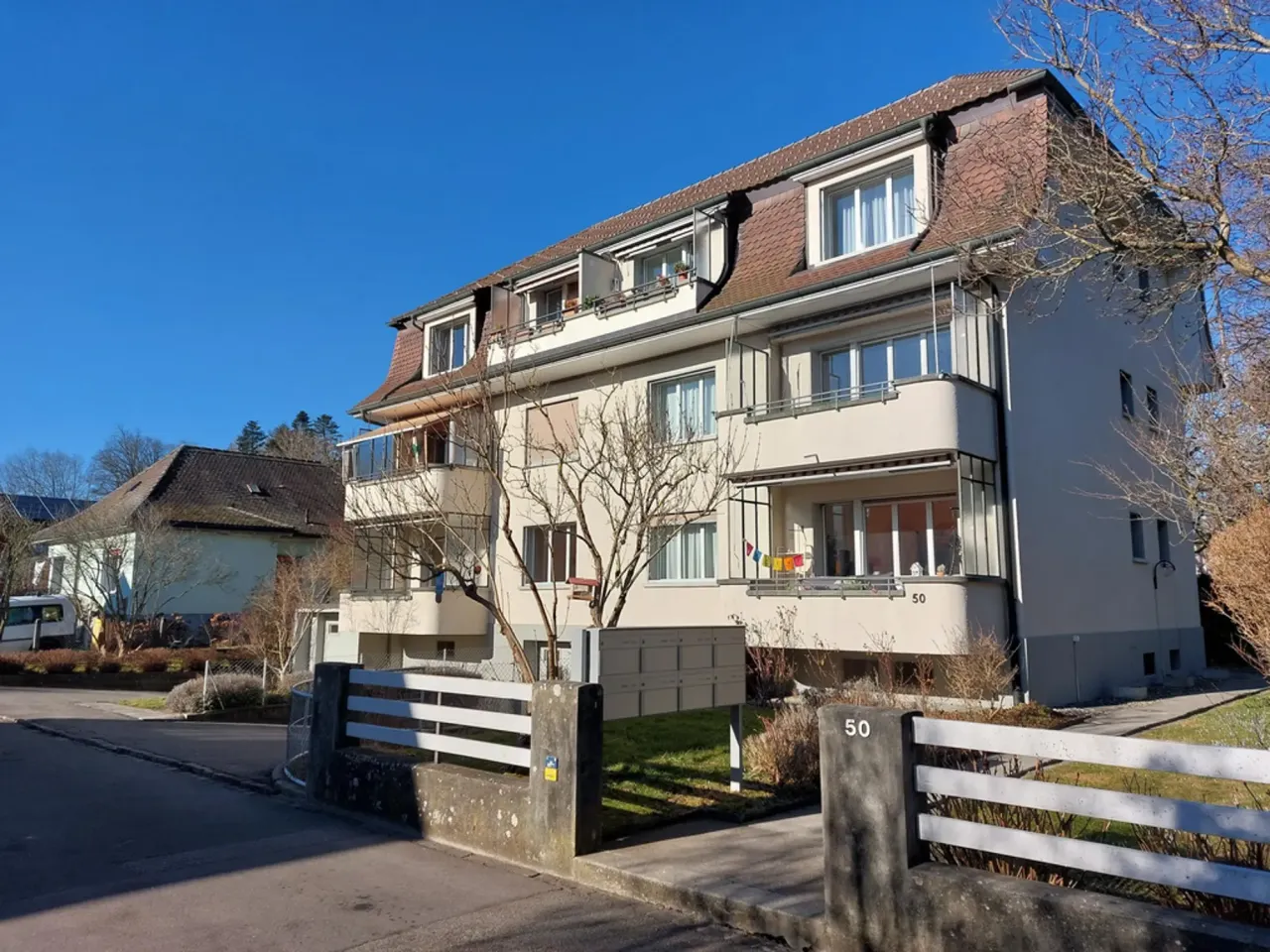 Apartament confortabil cu 2 balcoane si 3 camere – photo 1