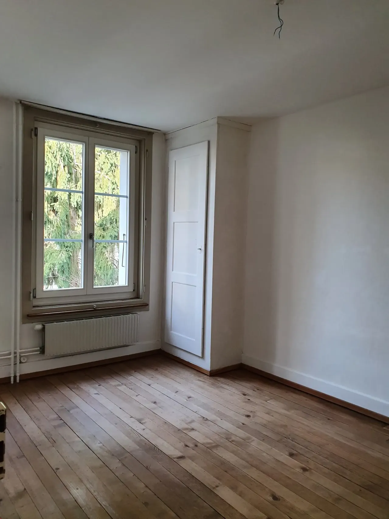 Închiriere temporară: apartament de 2,5 camere până la sfârșitul lunii aprilie 2027 – thumbnail 4