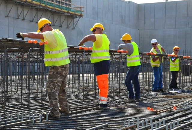 We are looking for experienced workers for construction projects in Switzerland.