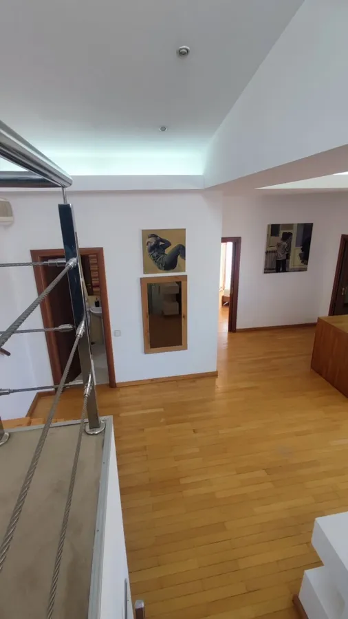 București Aron Cotrus, Nordului, Satul Francez - LUX – thumbnail 2