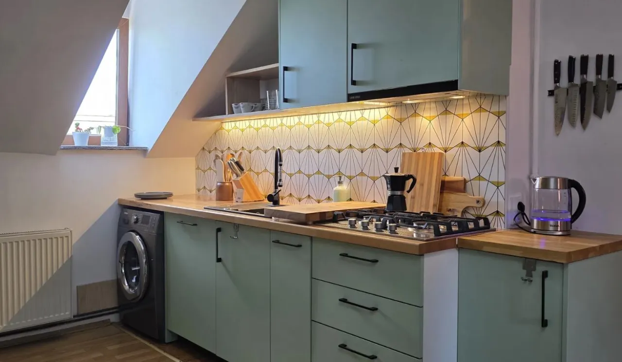 Apartament la mansarda, 2 camere CLUJ - Gheorgheni, mobilat/utilat – thumbnail 4