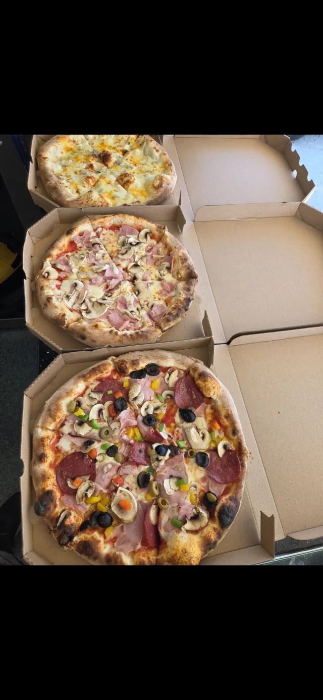 Pizzas